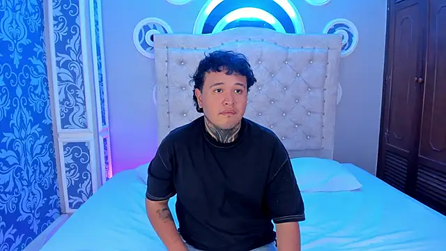 Beele and Evie online show from 02-27-26, 07:58