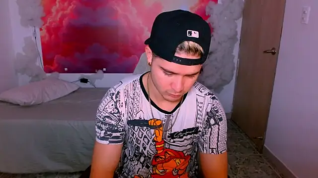 RayanLynxx online show from 12-18-25, 07:20