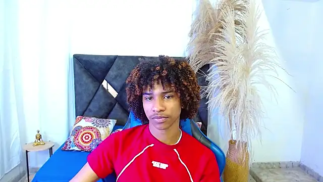 angelll18  online show from 03-06-26, 08:49