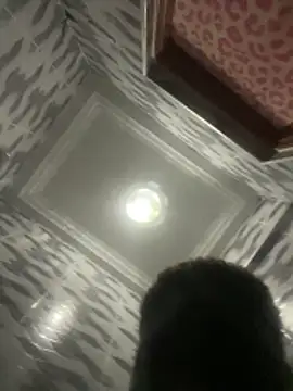 melaninpoppop online show from 12-18-25, 01:22