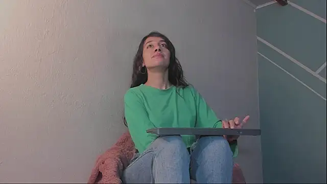 Lucy-Bluesea online show from 02-03-26, 12:31