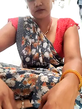 Snapshot of Akanksha_soni chatting on 05-05-26, 07:49 Akanksha soni online show from 05-05-26, 07:49