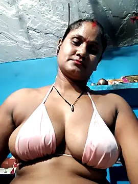 Snapshot of Akanksha_soni chatting on 06-16-26, 09:45 Akanksha soni online show from 06-16-26, 09:45