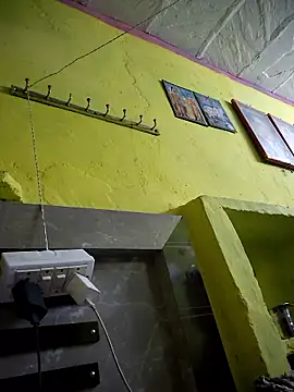 Snapshot of cutee_bhabhi12 chatting on 01-11-26, 05:40 cutee bhabhi12 online show from 01-11-26, 05:40