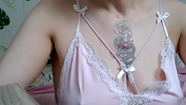 Snapshot of anngelle chatting on 05-16-26, 07:27 anngelle online show from 05-16-26, 07:27