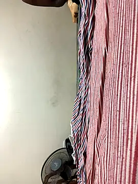 Snapshot of Ran-ga chatting on 12-21-25, 07:43 Ran-ga online show from 12-21-25, 07:43