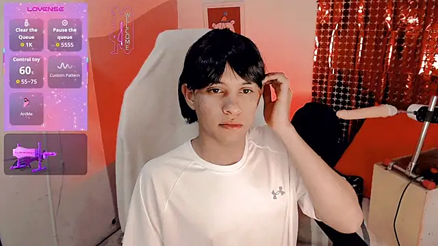 Luky twink online show from 01-14-26, 03:23