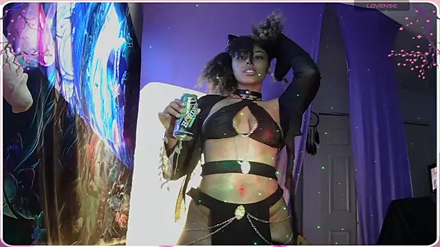 HonneyBunnyXO online show from 05-03-26, 11:00