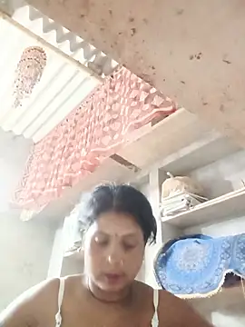 Snapshot of Shreya_pandit chatting on 05-14-26, 12:17 Shreya pandit online show from 05-14-26, 12:17