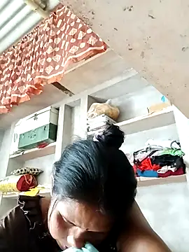 Snapshot of Shreya_pandit chatting on 05-18-26, 06:19 Shreya pandit online show from 05-18-26, 06:19