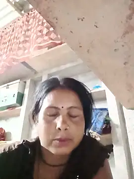 Snapshot of Shreya_pandit chatting on 05-21-26, 04:47 Shreya pandit online show from 05-21-26, 04:47