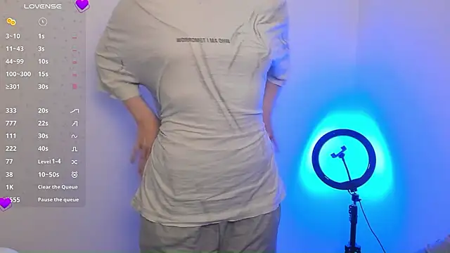 Stella MoonLight online show from 02-08-26, 03:54