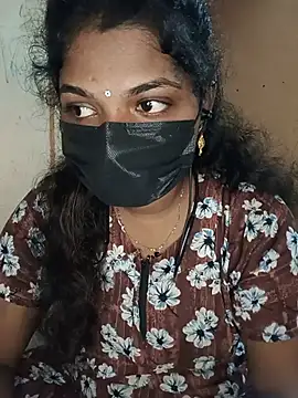 Snapshot of tamilsaisree chatting on 07-14-26, 04:56 tamilsaisree online show from 07-14-26, 04:56