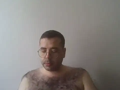 Snapshot of kkadam1 chatting on 05-25-26, 08:09 kkadam1 online show from 05-25-26, 08:09