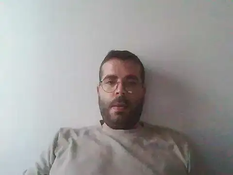 Snapshot of kkadam1 chatting on 05-31-26, 03:41 kkadam1 online show from 05-31-26, 03:41