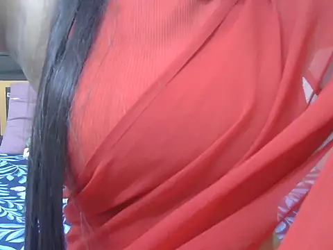 Snapshot of its_me_love9951 chatting on 02-13-26, 07:43 its me love9951 online show from 02-13-26, 07:43