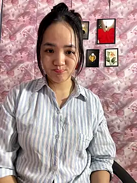 Sisilaydy 01 online show from 12-16-25, 12:32