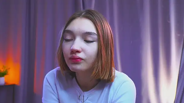 Leyla crsh online show from 03-15-26, 05:02