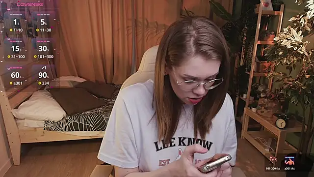 Alison Doody online show from 04-06-26, 07:42