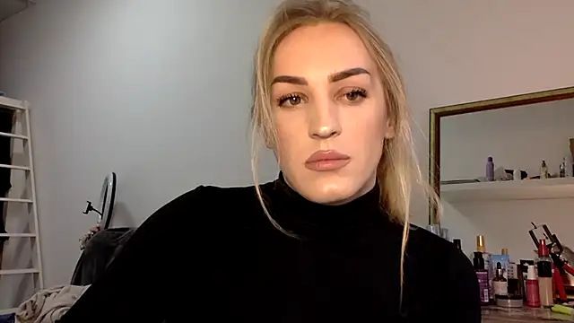 Snapshot of Mileriya chatting on 01-14-26, 02:01 Mileriya online show from 01-14-26, 02:01