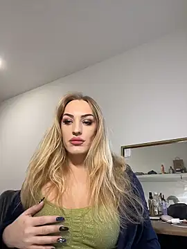 Snapshot of Mileriya chatting on 02-14-26, 03:09 Mileriya online show from 02-14-26, 03:09