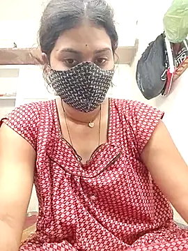 Snapshot of Cut_madhuri chatting on 05-19-26, 10:43 Cut madhuri online show from 05-19-26, 10:43