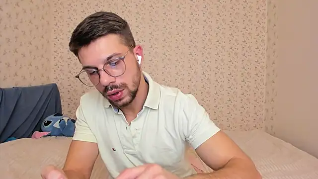 Tony Wolf online show from 12-18-25, 09:43