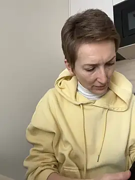 Snapshot of Sensual_Flower chatting on 02-11-26, 07:35 Sensual Flower online show from 02-11-26, 07:35