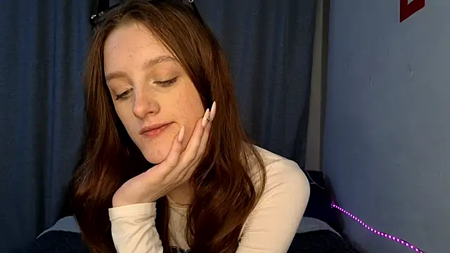 LisaBoddy online show from 04-12-26, 04:01