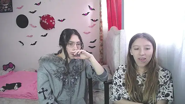 Briar y Blair online show from 03-24-26, 03:06