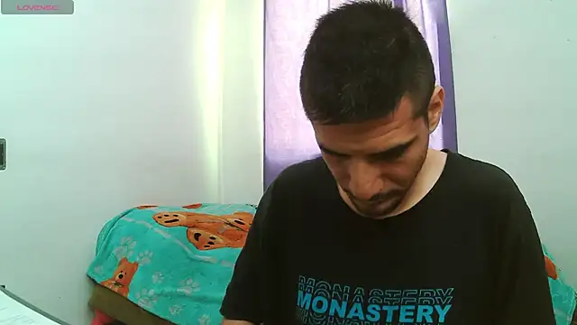 Adam Arango online show from 01-06-26, 01:37