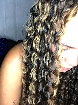 Geelalmeida online show from 12-19-25, 02:07