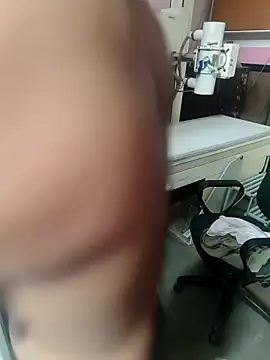  alexzz1155  online show from 04-26-26, 11:08