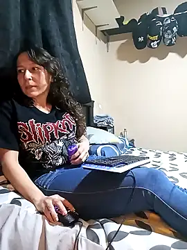 Snapshot of riquimona chatting on 02-02-26, 11:47 riquimona online show from 02-02-26, 11:47