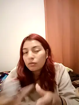 LUNARB23 online show from 12-19-25, 01:34