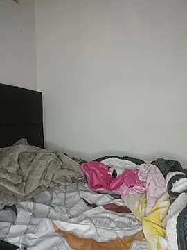 Snapshot of Aranzatits chatting on 02-17-26, 02:41 Aranzatits online show from 02-17-26, 02:41