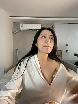 ccyun666 online show from 03-07-26, 10:34