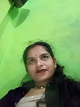 Snapshot of Uma_pande chatting on 12-22-25, 02:52 Uma pande online show from 12-22-25, 02:52