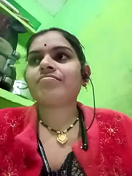 Snapshot of Uma_pande chatting on 01-08-26, 02:52 Uma pande online show from 01-08-26, 02:52