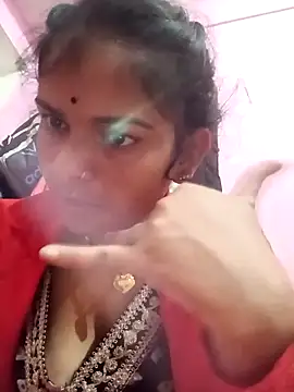 Snapshot of Uma_pande chatting on 02-11-26, 12:26 Uma pande online show from 02-11-26, 12:26