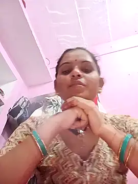 Snapshot of Uma_pande chatting on 02-28-26, 04:19 Uma pande online show from 02-28-26, 04:19