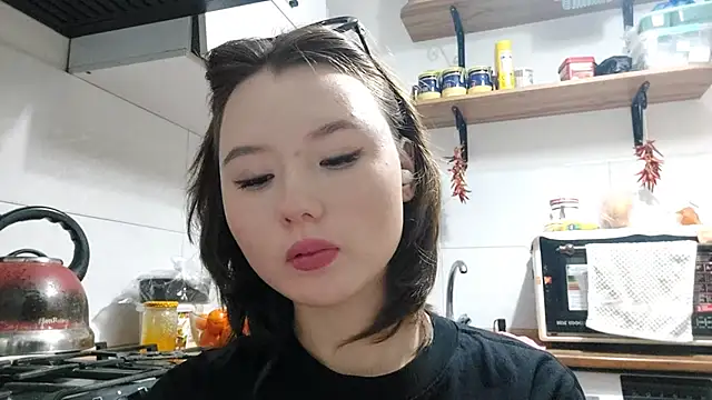 Snapshot of VelmaMaasch chatting on 02-10-26, 01:59 VelmaMaasch online show from 02-10-26, 01:59