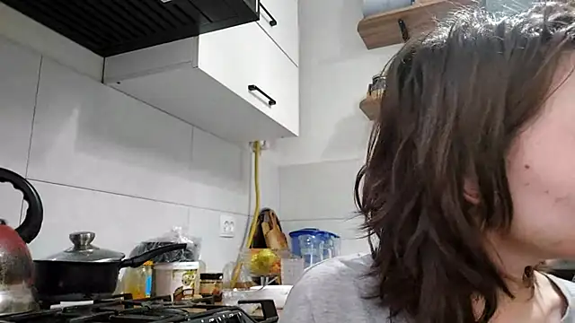 Snapshot of VelmaMaasch chatting on 02-12-26, 05:24 VelmaMaasch online show from 02-12-26, 05:24