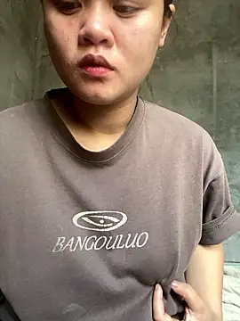 Thanhhuyen001 online show from 01-17-26, 03:33