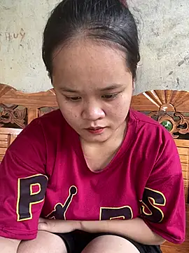 Thanhhuyen001 online show from 01-18-26, 04:49