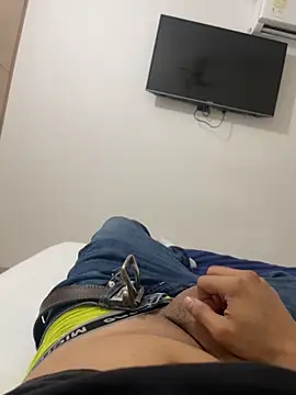 Snapshot of HotWhisper22 chatting on 02-11-26, 05:40 HotWhisper22 online show from 02-11-26, 05:40