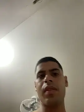 Snapshot of HotWhisper22 chatting on 03-01-26, 09:33 HotWhisper22 online show from 03-01-26, 09:33