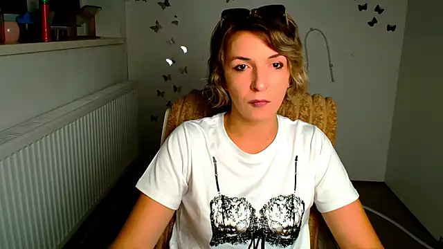 Lana Foxyy online show from 07-12-26, 05:42
