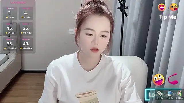 Amireux-8 online show from 03-30-26, 01:01