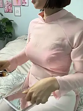 Snapshot of bi_biii chatting on 06-26-26, 01:37 bi biii online show from 06-26-26, 01:37